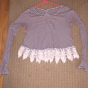 long sleeve crop top — accepting lower offers!!